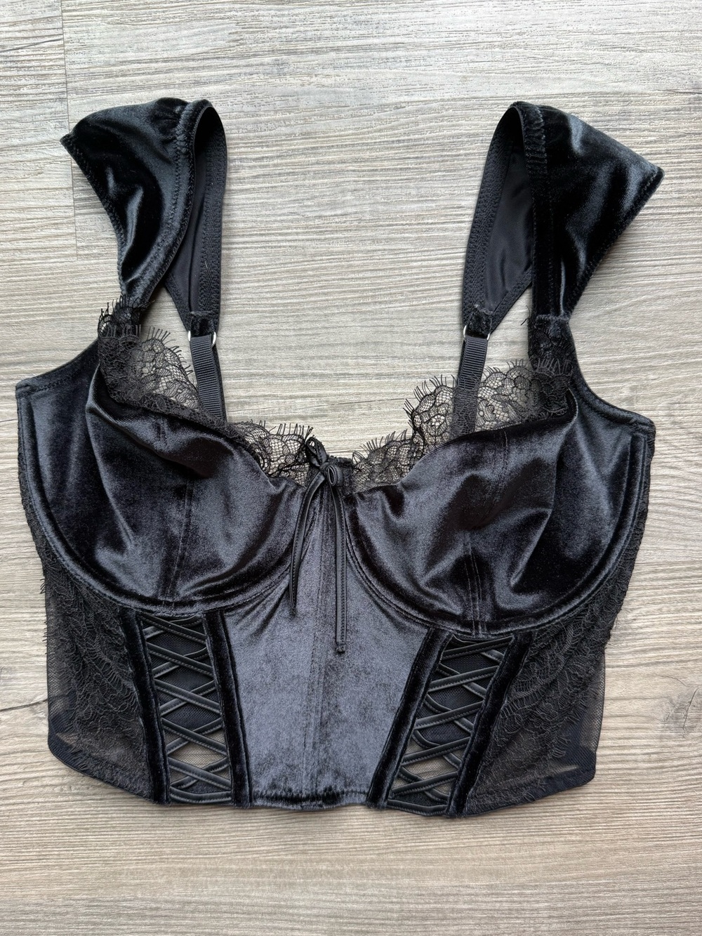 Victoria’s Secret Black Velvet Bustier Corset Top Lace Up Bra S - DD